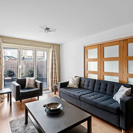 Stylish 2 Bed Bungalow In East Ham, Close To Excel London Exterior photo